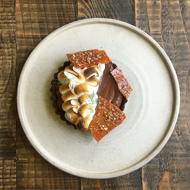 Sometimes you just need an Old School sweet treat! .
.
Check our our Mississippi Mud Pie with marshmallow meringue, chocolate short crust and pecan.
.
.
See you tomorrow afternoon from 3