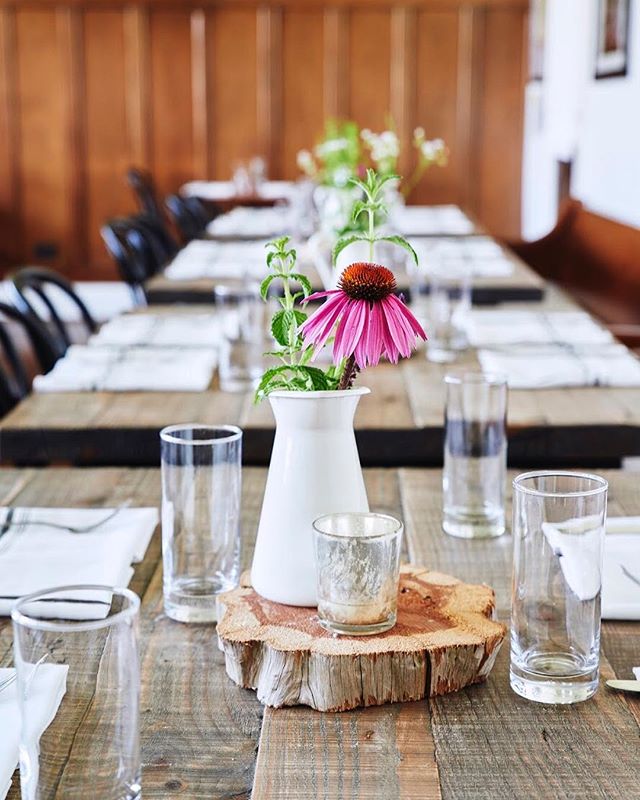 Join us Easter Sunday evening for a memorable night out with your loved ones. Enjoy our full Spring menu featuring the freshest & most in season veggies you’ll find in Tennessee, expertly cooked by our team of chefs! @chefkirstieharris will be providing some extra special Easter treats! .
.
After dinner, take a stroll thru our 9-acre farm...you just might find the Easter bunny!
.
.
Photo by @daniellebatkins